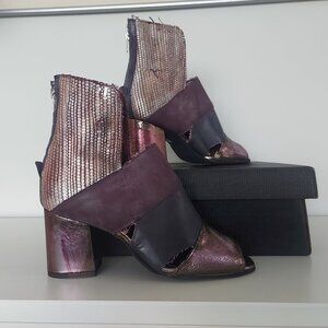 Papucei Burgundy Leather Open-Toe Ankle Boot - Size 40 (US 9)